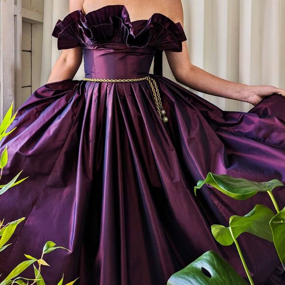 80s Victor Costa Sugarplum Gown | Modern size S |  PRICE FIRM!!! - Picture 2 of 5